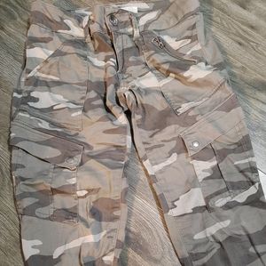 Camo pants low rise